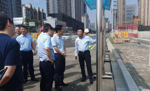 15607544116669462 宋铀副市长一行视察青山北路综合管廊项目
